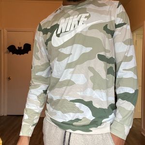 Camo Nike Long-sleeve